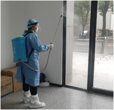 实施消毒服务时如何将对环境和物品的影响降到最低？